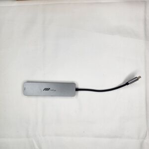 6 port dock station USB Type C Hub Pro Model UCN 328 HDMI SD & mini 3.0 TF NEW